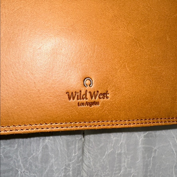 Wild West MAYA Unisex Camel Tan Artisan Leather Accordion Crossbody Bag Purse - Picture 5 of 16